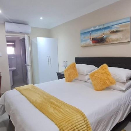 Benoni N12 Hotel Екстер'єр фото
