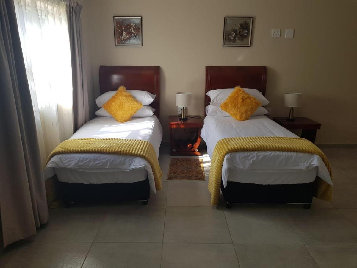 Benoni N12 Hotel Екстер'єр фото