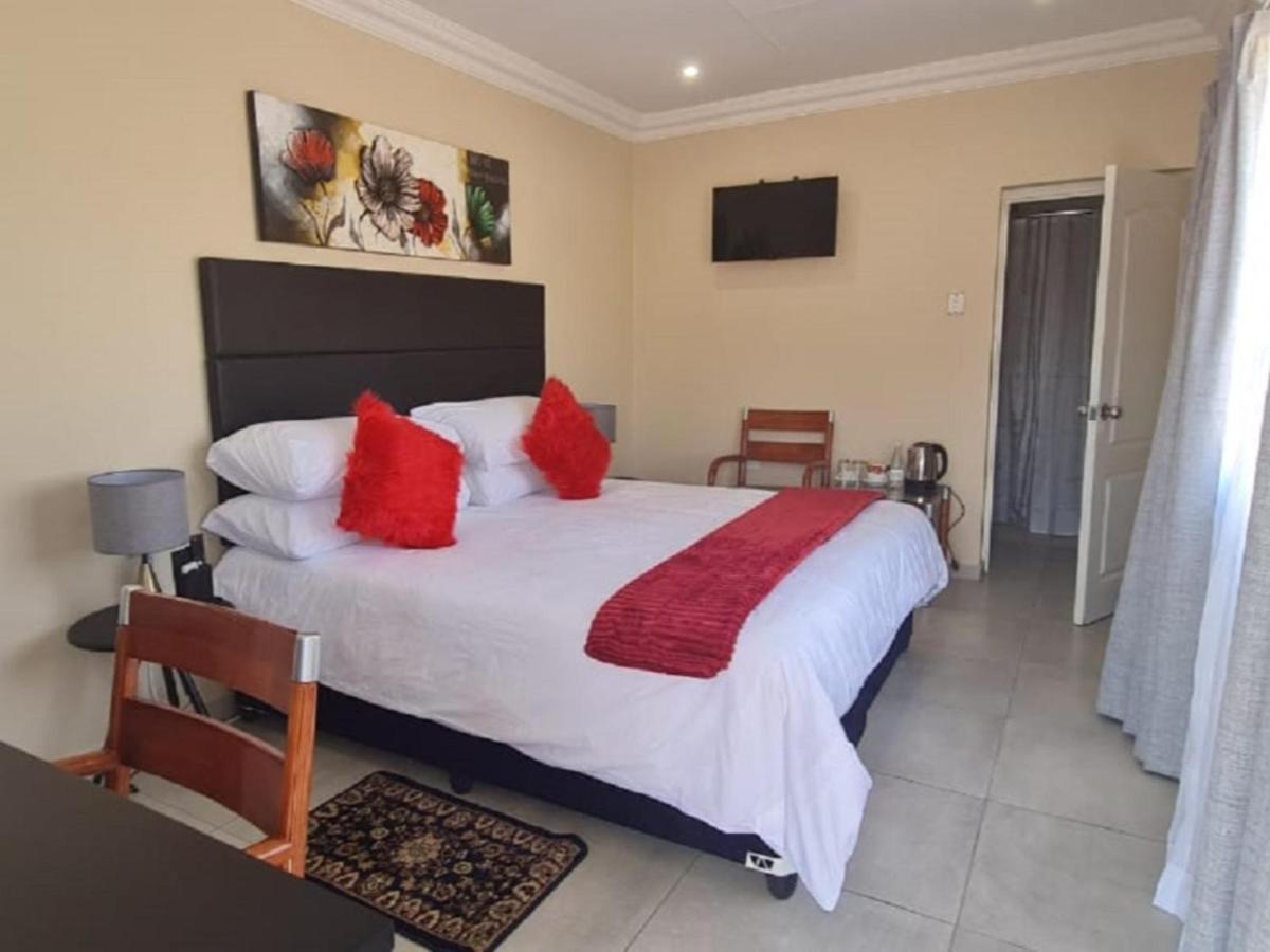 Benoni N12 Hotel Екстер'єр фото