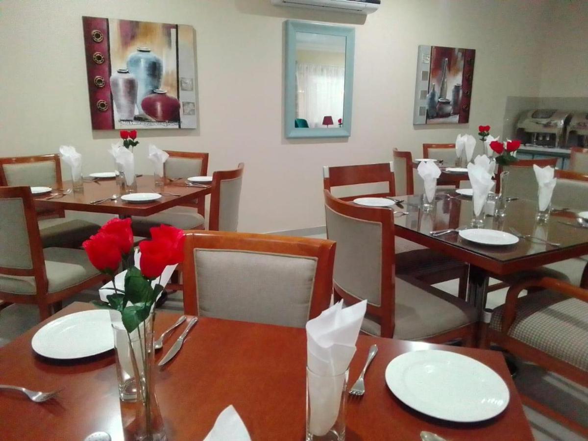 Benoni N12 Hotel Екстер'єр фото