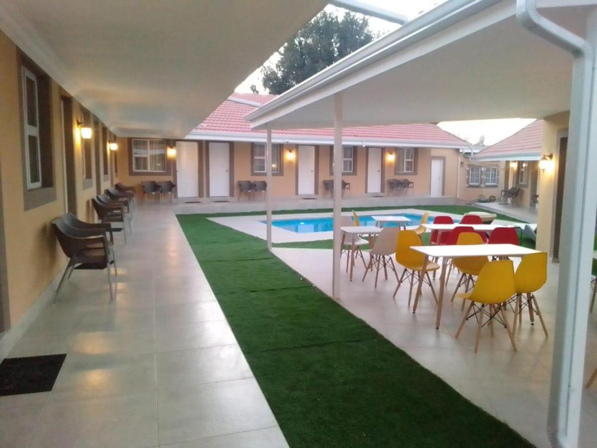 Benoni N12 Hotel Екстер'єр фото